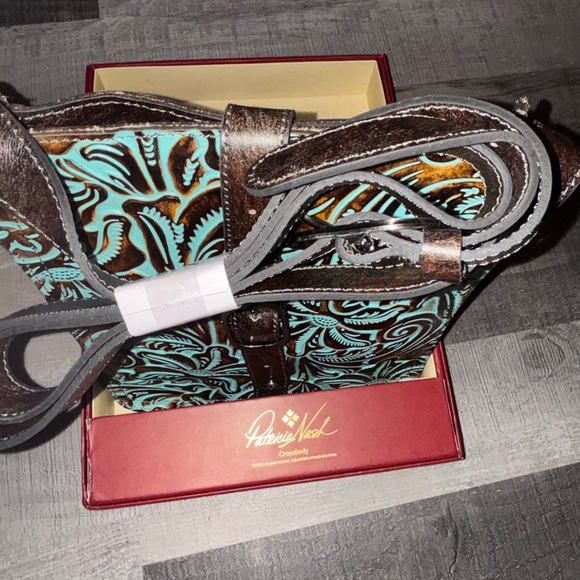 🐬Patricia Nash Venezia Tooled Crossbody Bag - Picture 4 of 10
